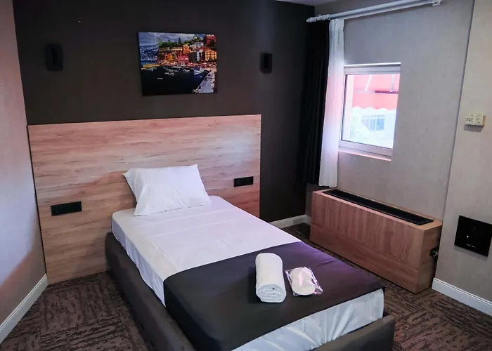 Siwiss Experess Hotell *